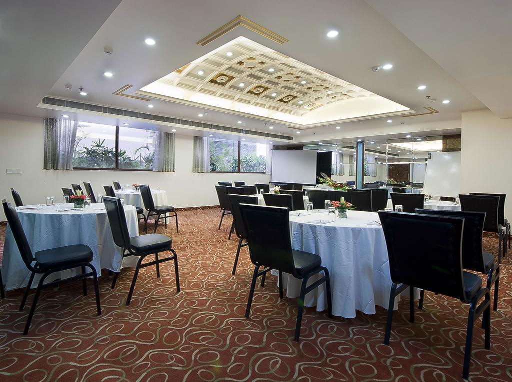 Hotel Jivitesh Delhi  Buitenkant foto
