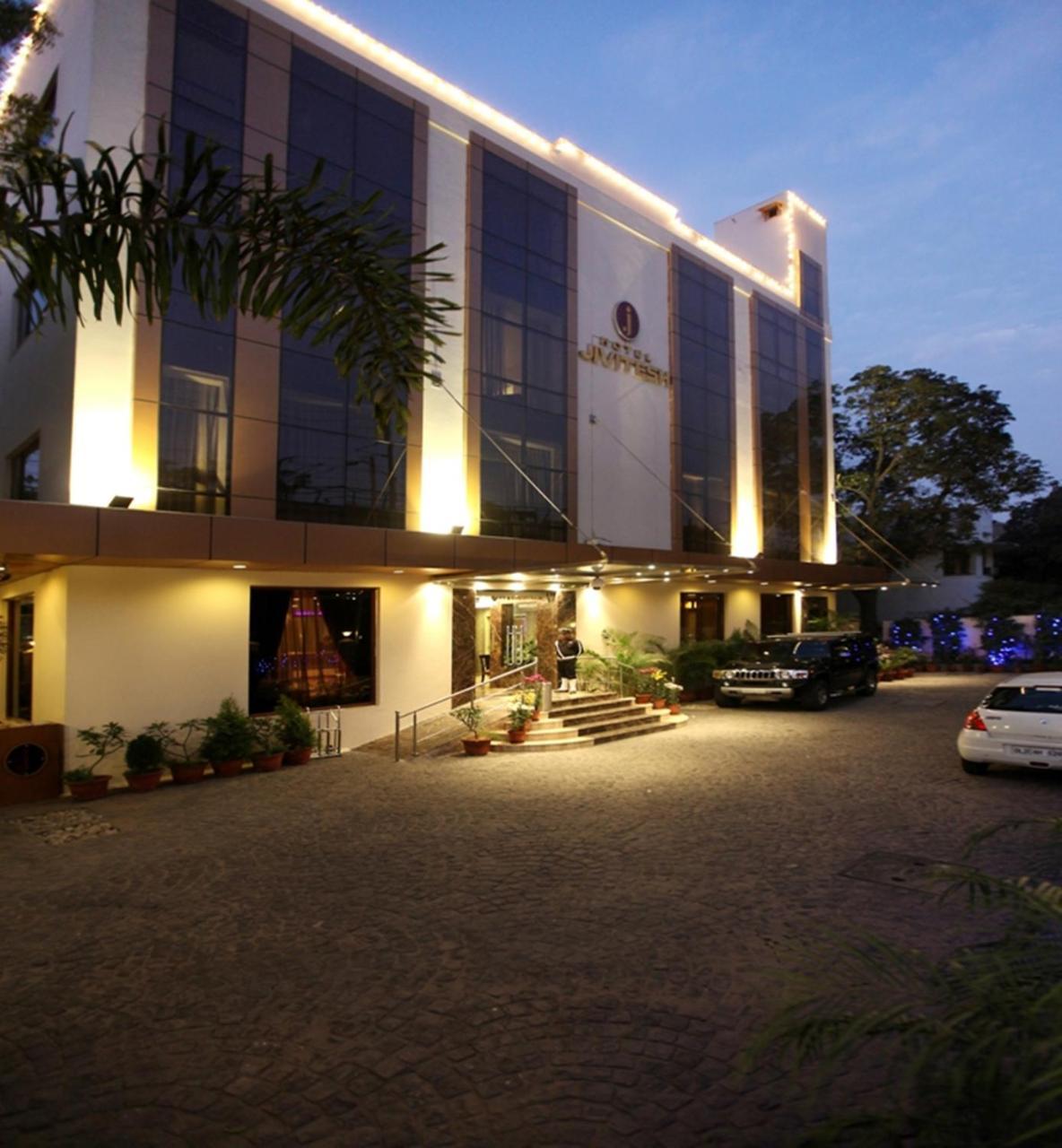 Hotel Jivitesh Delhi  Buitenkant foto