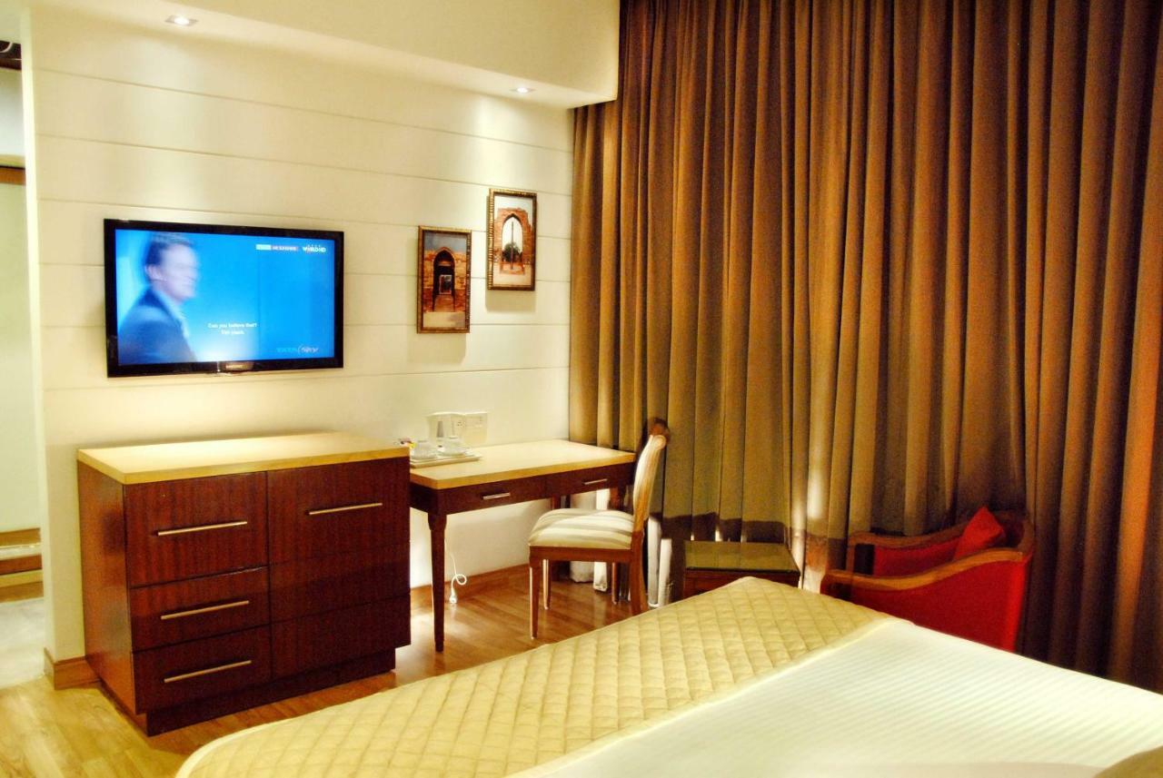 Hotel Jivitesh Delhi  Buitenkant foto