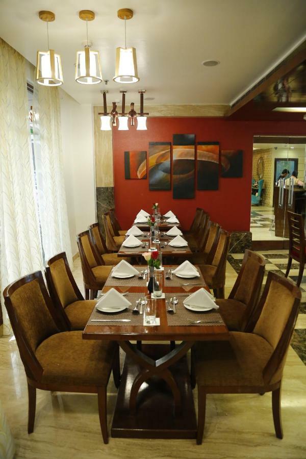 Hotel Jivitesh Delhi  Buitenkant foto