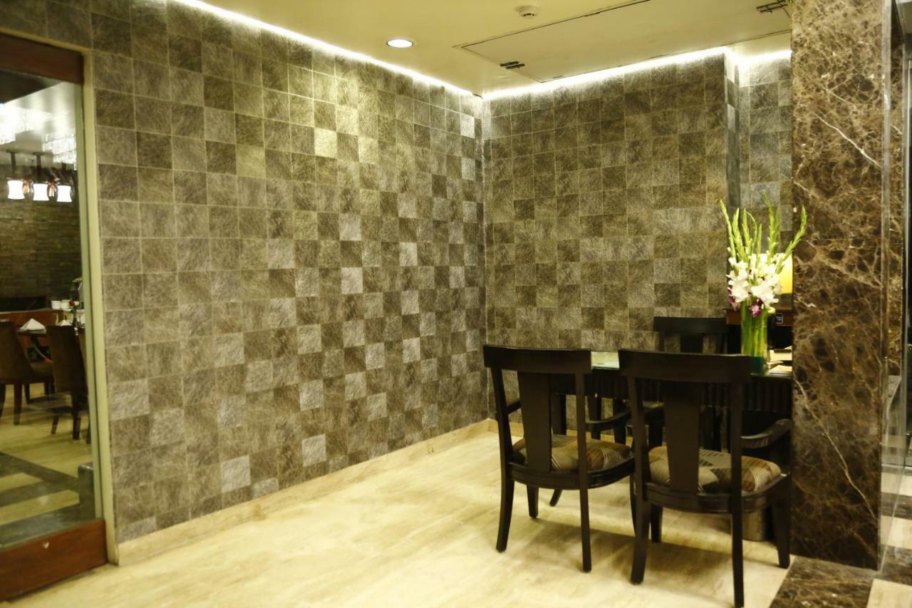 Hotel Jivitesh Delhi  Buitenkant foto