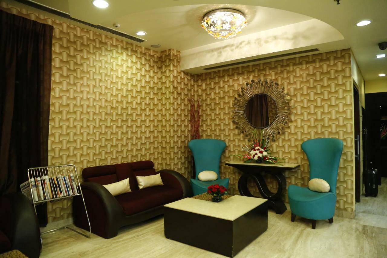 Hotel Jivitesh Delhi  Buitenkant foto